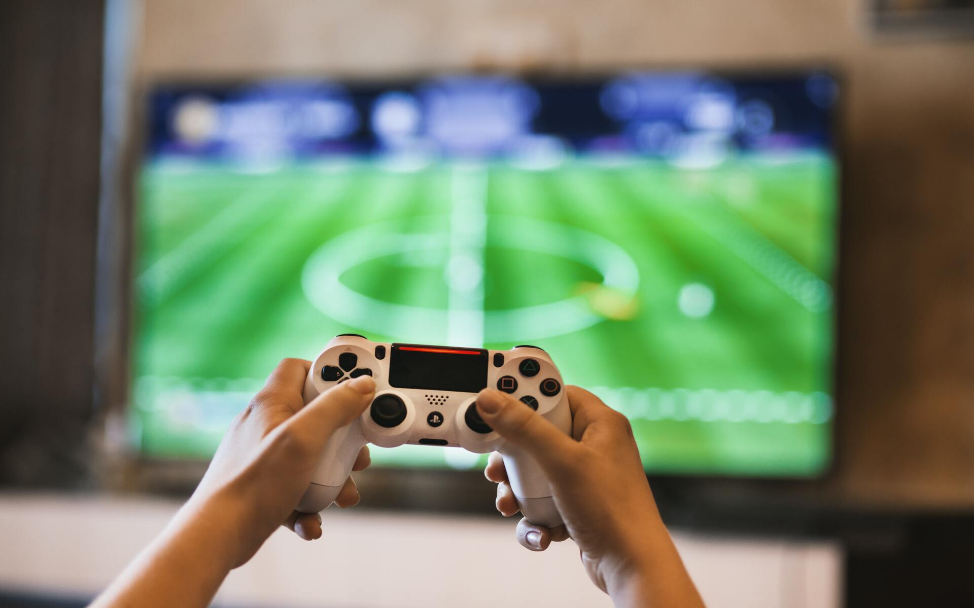 football-gaming-remote